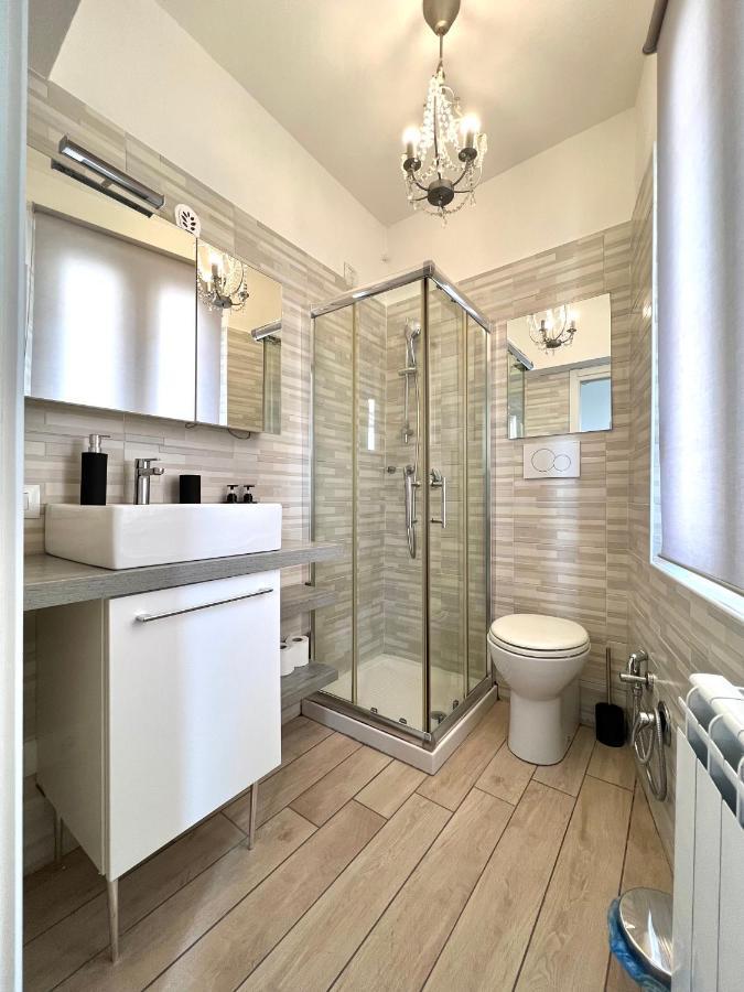 Beautiful View Navigli Apartment Milan Bagian luar foto