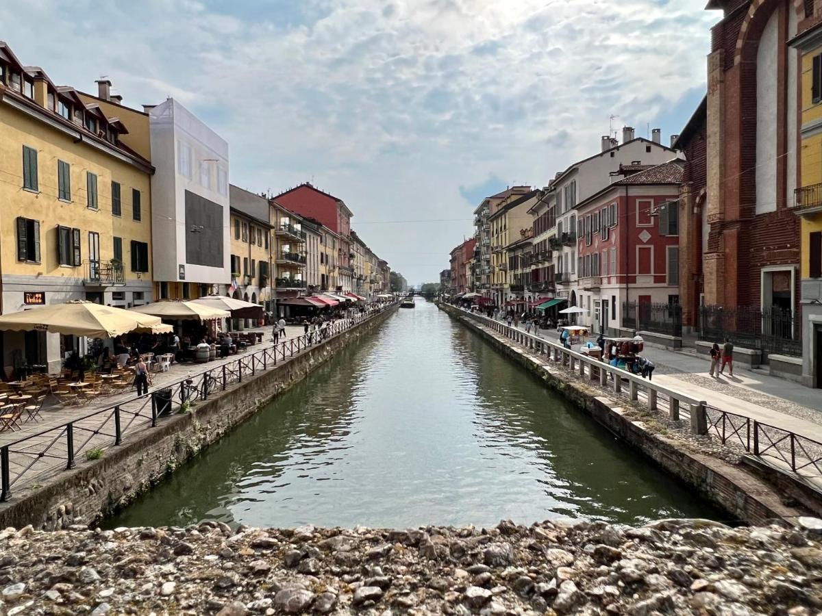 Beautiful View Navigli Apartment Milan Bagian luar foto